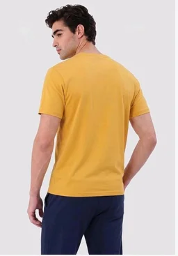 Van Heusen Men’s Crew Neck T-Shirt – Soft & Breathable Cotton | Regular Fit | Comfortable Everyday Casual Wear | Short Sleeves | Summer Favorite |Solid Colors | Style 60052|Available in Pack of 1 & 2
- S