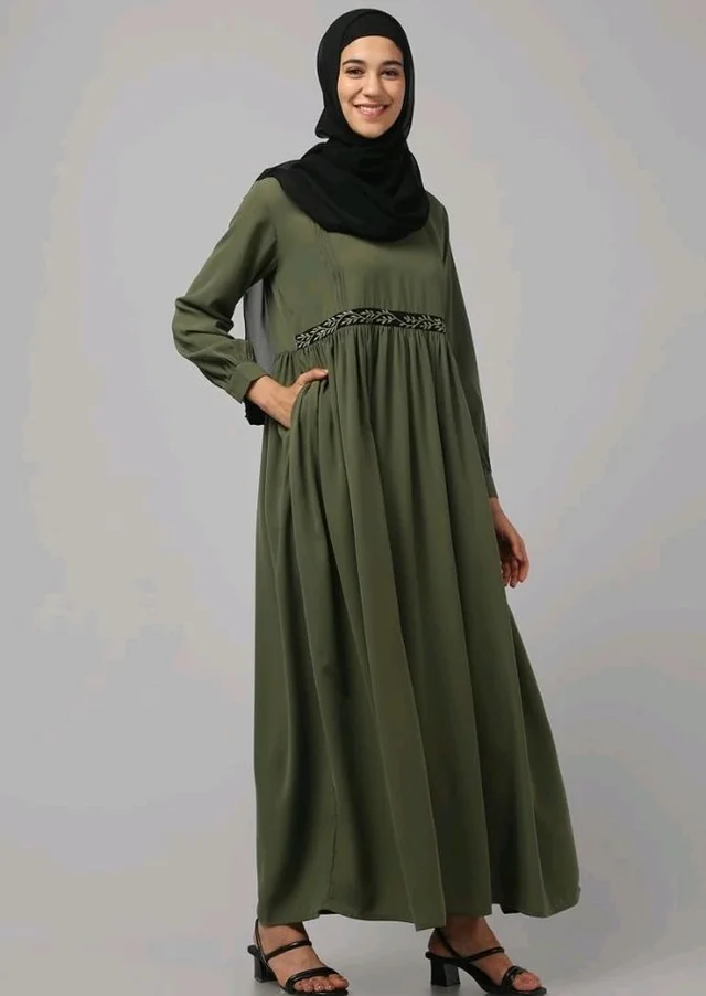 Loose Fit Abaya for Women Nida Matte Fabric Front Gathered Embroidery Full Sleeve Maxi Dress with Side Pockets Modest Islamic Wear
- 3XL, Z Green