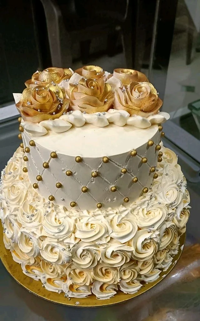 Sugar Paste Cake 