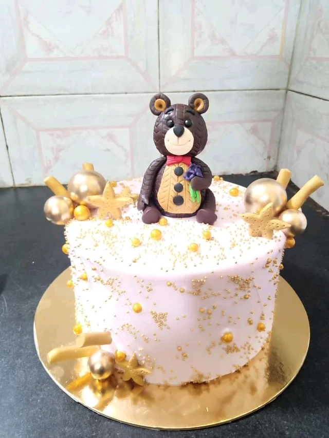 Sugar Paste Cake 