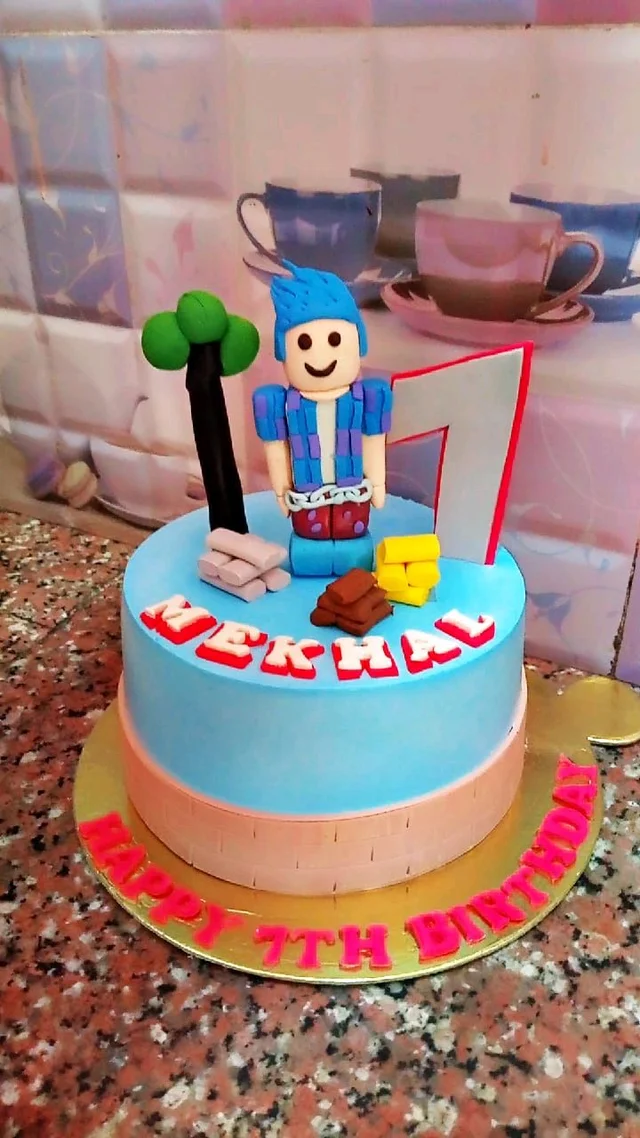 Sugar Paste Cake 