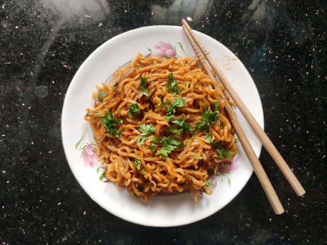 Urban Schezwan Maggi