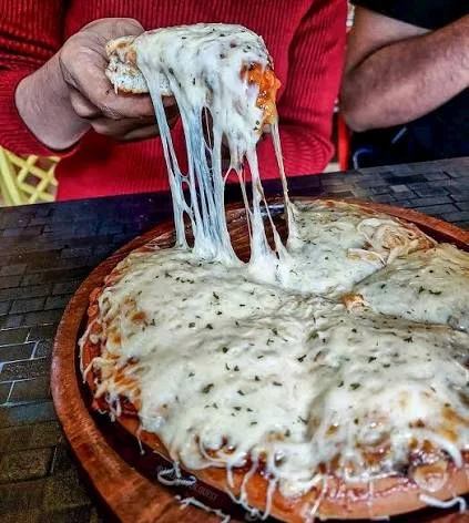Urban Cheese Burst Pizza