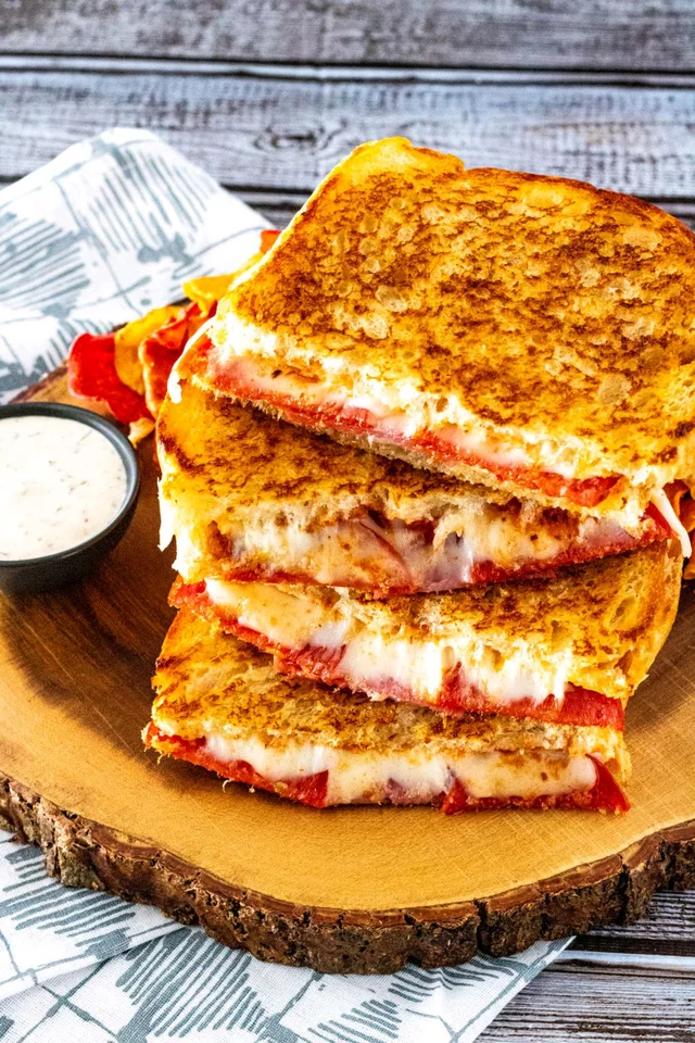 Cheese Pizza Sandwich