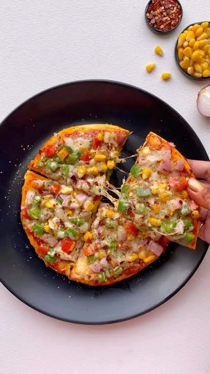 Veg Cheese Pizza Tomato Onion Capsicum