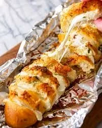 Chilli Cheese Garlic Bread 