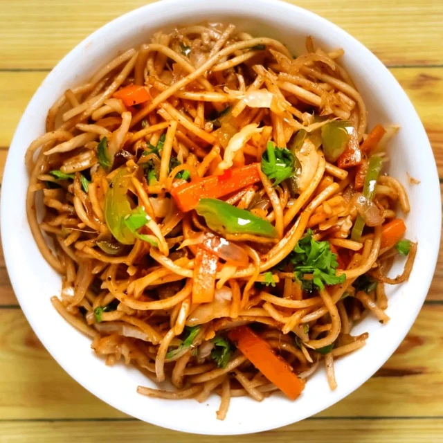 Veg Chowmein 