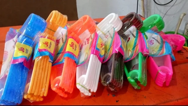 Jio Hanger 