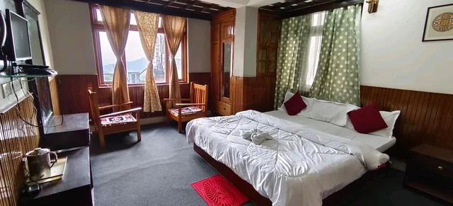 SILK ROUTE, GANGTOK & PELLING - 5N/6D