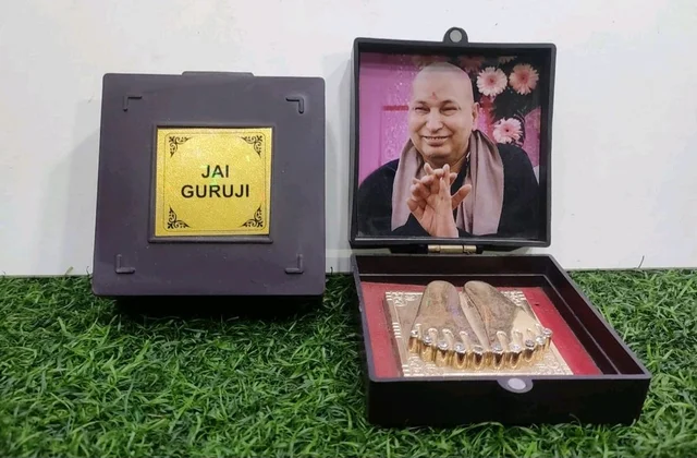 GURUJI BLESSING BOX (MINI POOJA BOX)