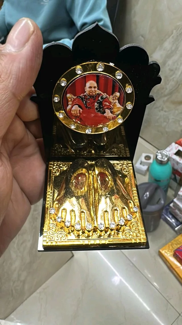 GURUJI DASH BOARD STAND