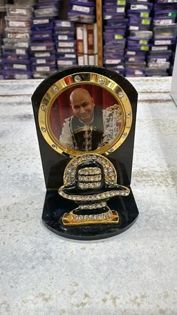 GURUJI DASH BOARD STAND