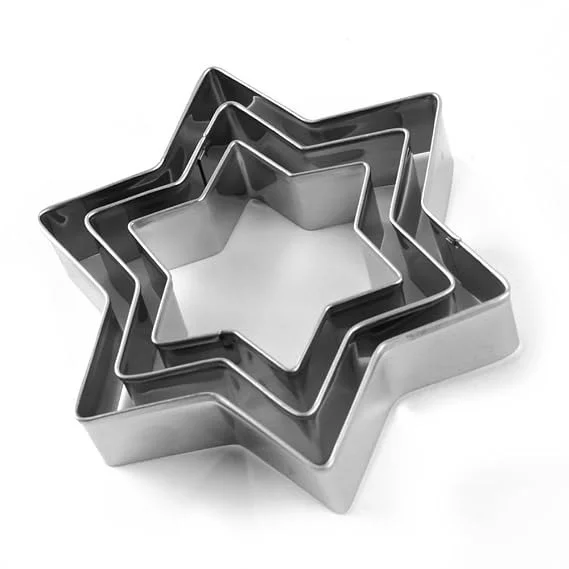 The Baking Curv 12 Pcs Stainless Steel Cookie Cutter Set – Assorted Shapes for Baking & Fondant Decoration