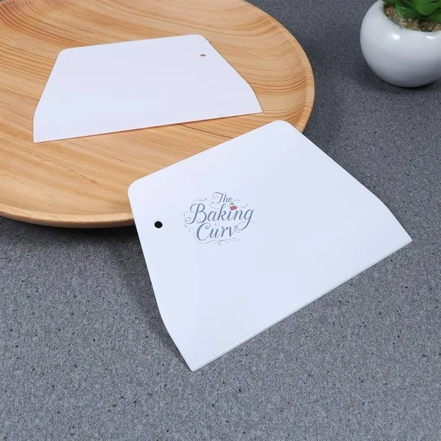 The Baking Curv Plastic Scrapper Jumbo