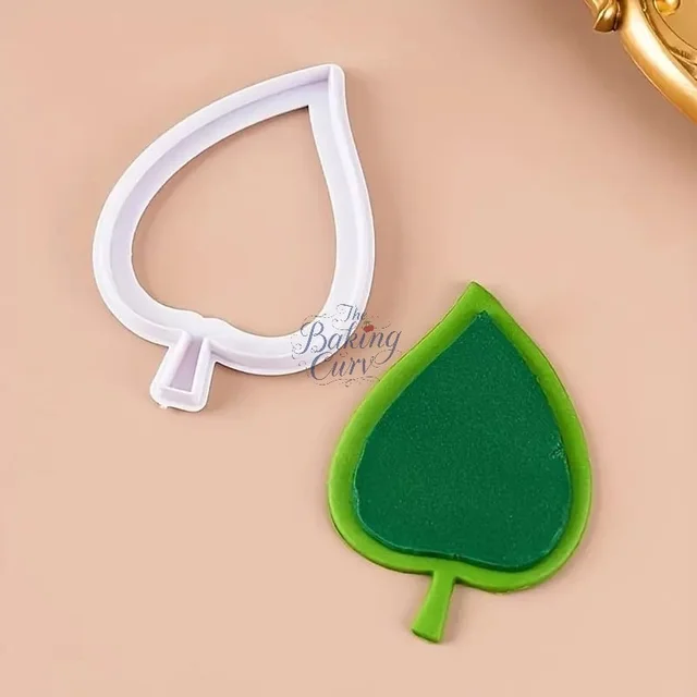 The Baking Curv Tropical Leaf Cutter | Fondant Cutter