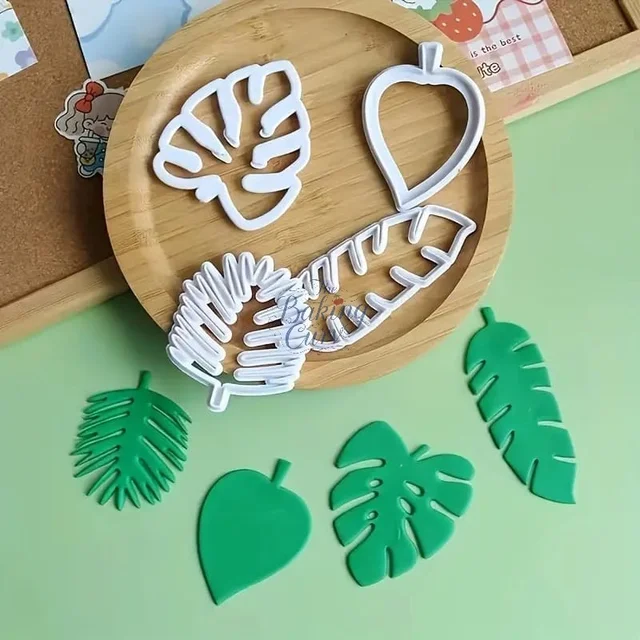 The Baking Curv Tropical Leaf Cutter | Fondant Cutter