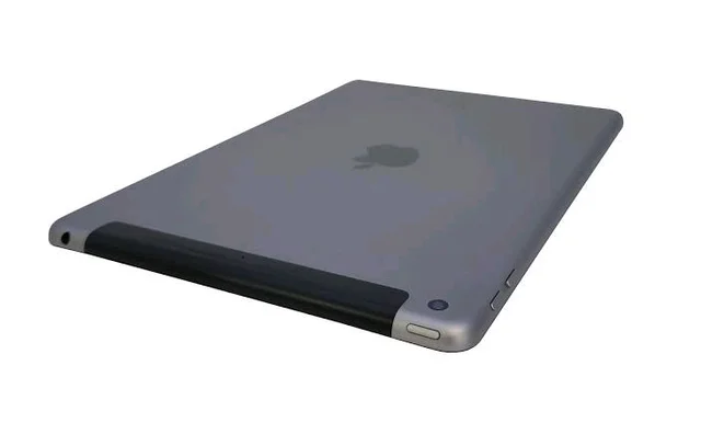 Apple iPad A1954 4G VoLTE 128GB Excellent Condition 6th Gen