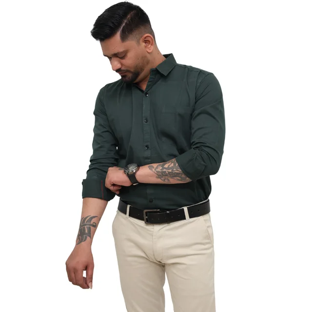 Look Me Apparel Men Solid Green Regular Fit Full Sleeve Cotton Blend Formal Shirt with Spread Collar - L, Green