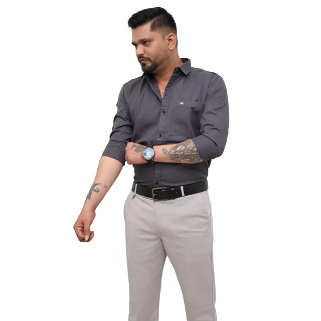 Look Me Apparel Men Solid Grey Regular Fit Full Sleeve Cotton Blend Formal Shirt with Spread Collar - M, Grey