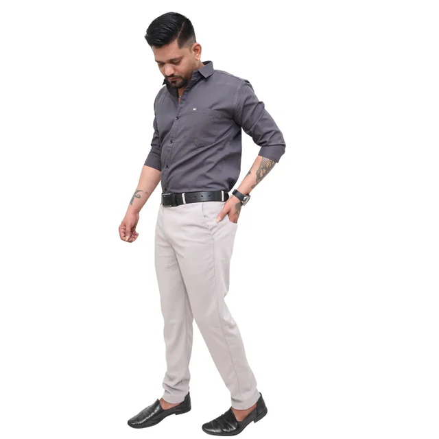 Look Me Apparel Men Solid Grey Regular Fit Full Sleeve Cotton Blend Formal Shirt with Spread Collar - M, Grey