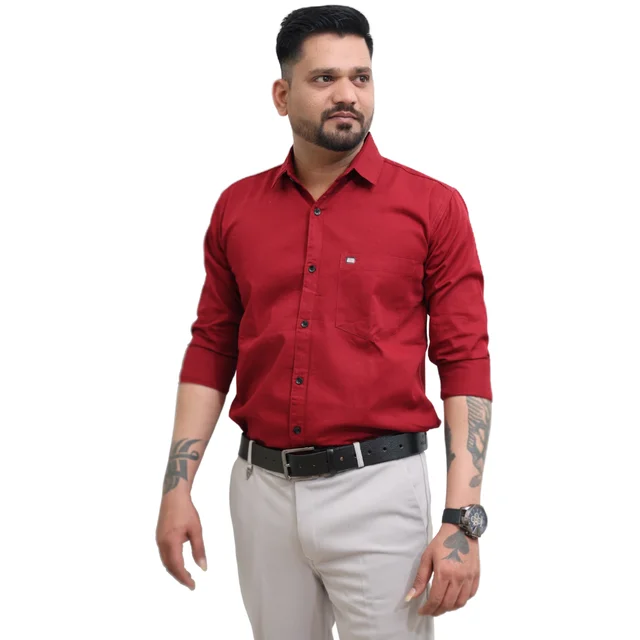 Look Me Apparel Men Solid Red Regular Fit Full Sleeve Cotton Blend Formal Shirt with Spread Collar - M, Red
