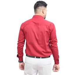 Look Me Apparel Men Solid Red Regular Fit Full Sleeve Cotton Blend Formal Shirt with Spread Collar - M, Red