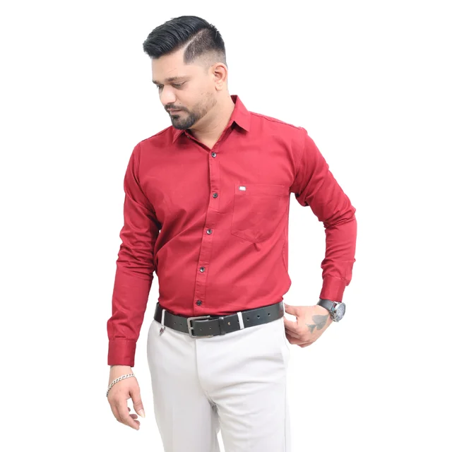 Look Me Apparel Men Solid Red Regular Fit Full Sleeve Cotton Blend Formal Shirt with Spread Collar - M, Red