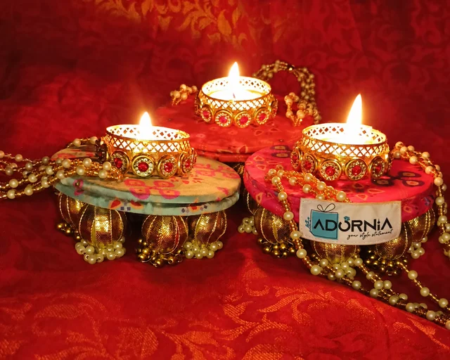 Diye Pyaar Ke - Pearl Embellished Tealight Hanging (MOQ 2)