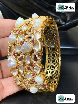 Baroque Pearl Kundan Fusion Bracelet - Ruby Pink