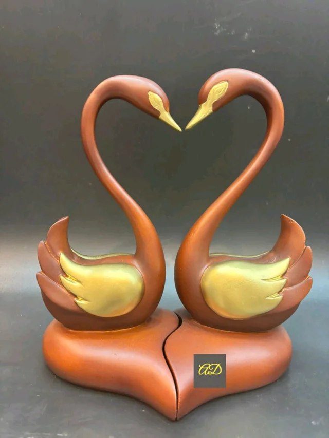 Swan Figurines