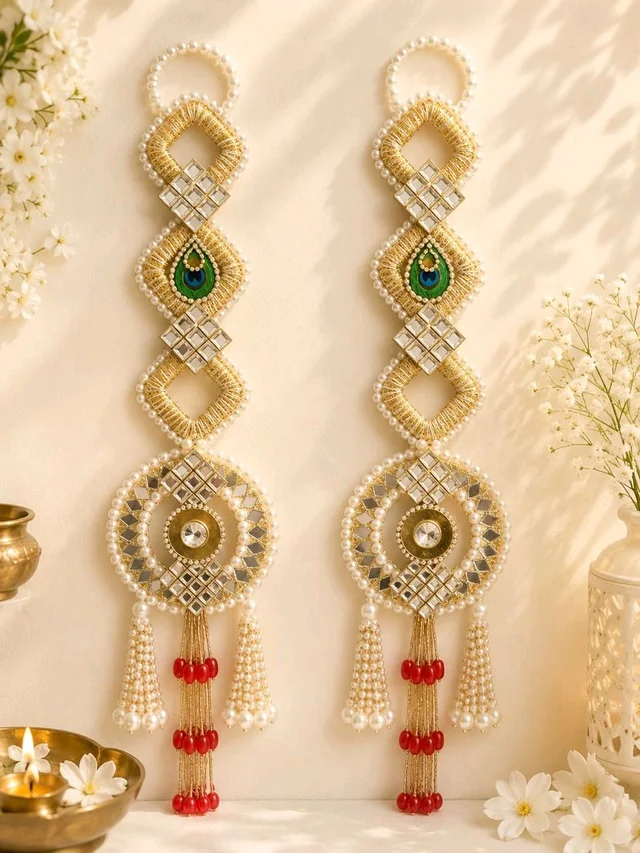Peacock Bandharwal In Red