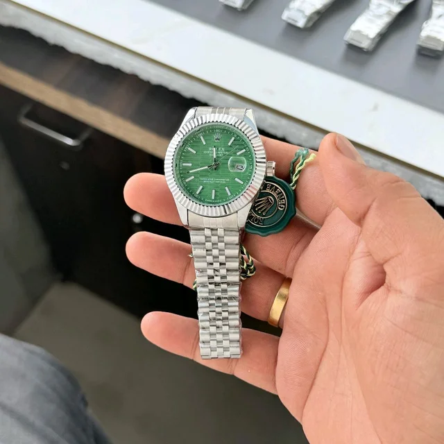 Analog Day-Just High Quality Quartz Movement Collection With High Quality Strap Best finishing Body & Case
