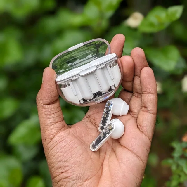 Bluetooth Truly Wireless In Ear Earbuds With Mic