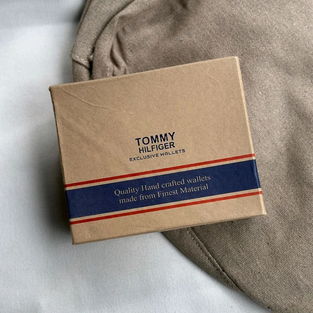 Classic Men's Leather Wallet, Premium Quality with Brand Box Packing, Perfect For Gifting