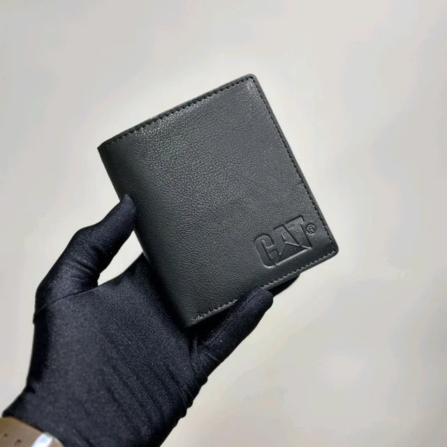 Classic Men's Leather Wallet, Premium Quality with Brand Box  Packing, Perfect For Gifting