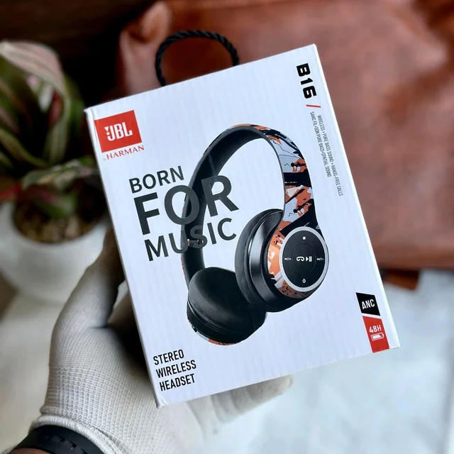 New Limited Edition High Quality Bluetooth Wireless Headphones With 5-6 Hours Playback Time