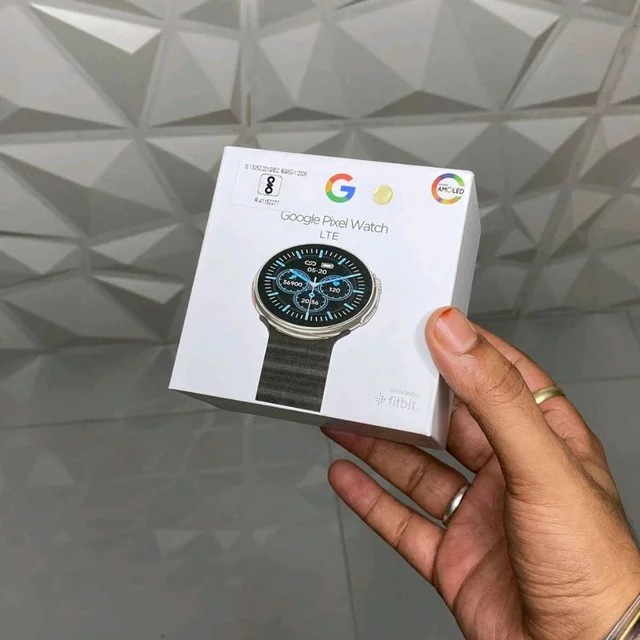 New One Pixel Watch, Pure Premium Quality Display, Wireless fast charger With Google logo on On/off