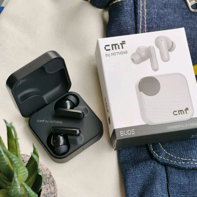 New Wireless Earphone With Call Time Upto 5 Hour | High Sound Quality And Mic Quality - Orange