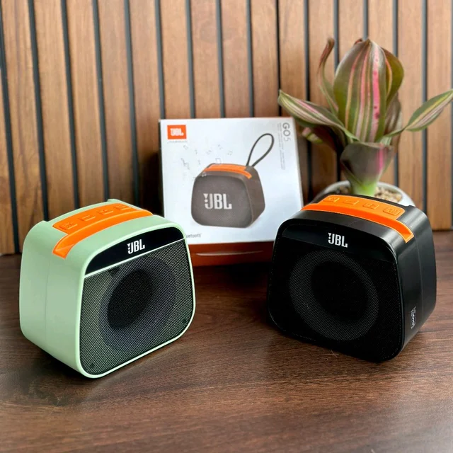 Portable Wireless Bluetooth Speaker for Playing Music On Mobile Phones, Portable Wireless Speaker with Lighting, Loud Stereo Sound, Dual Pairing, Small Outdoor Speaker Wireless, Suitable for Parties, Camping