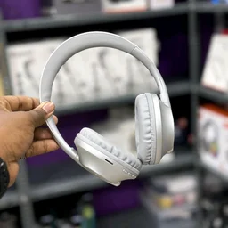 Presenting You All New 700 Headphones. 1:1 Master Quality | Typ-C Fast Charging Port With Aux Cable