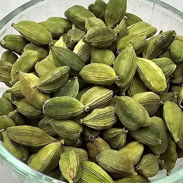 Premium Green Cardamom (8 mm) – 25 g * 3 (Buy 2 Get 1 FREE) | Jasmil Spices