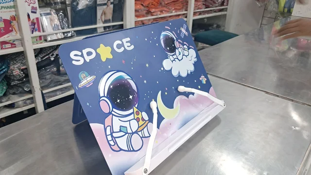 Space Stand