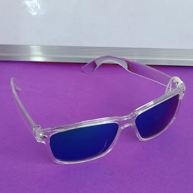 SUNGLASSES 77
