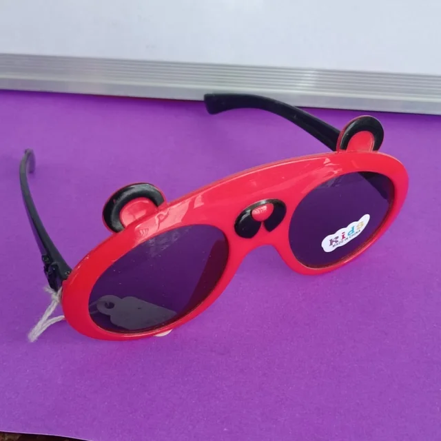 SUNGLASSES 86