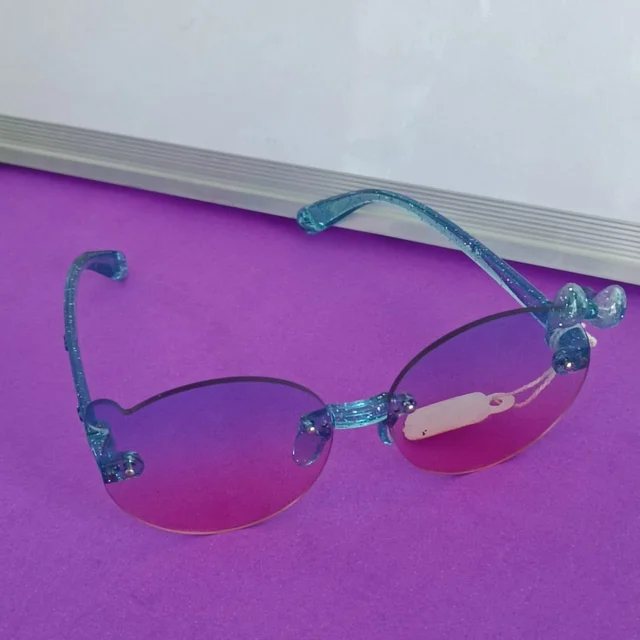 SUNGLASSES 93