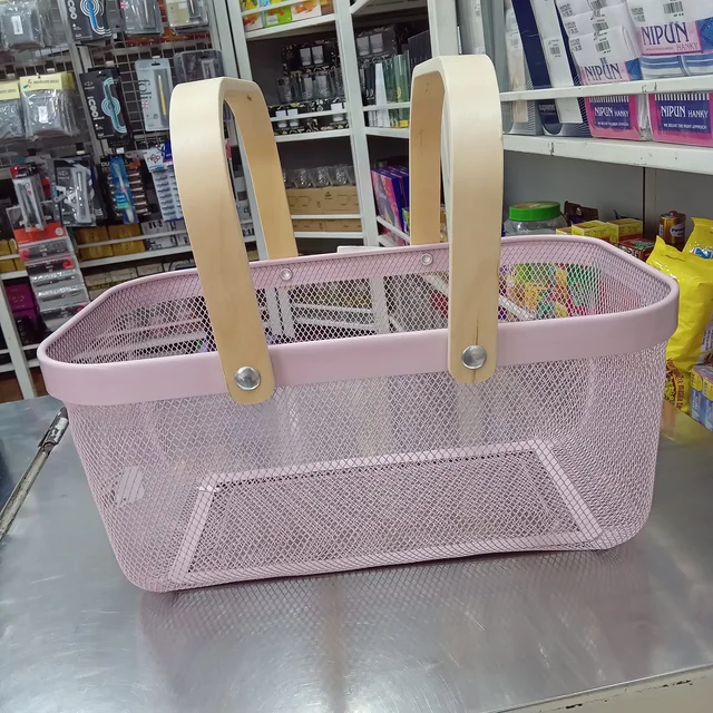 Basket 77
