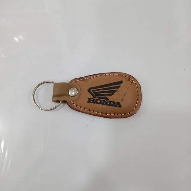 KEYCHAIN 9