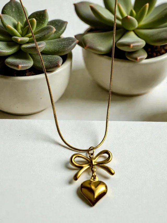 Cute Little Things Anit Tarnish Bow Heart Pendant Necklace