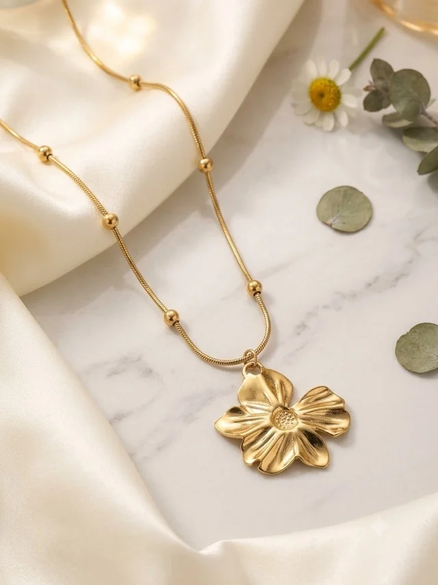 Cute Little Things Anit Tarnish Pendant Necklace - Daisy Bloom