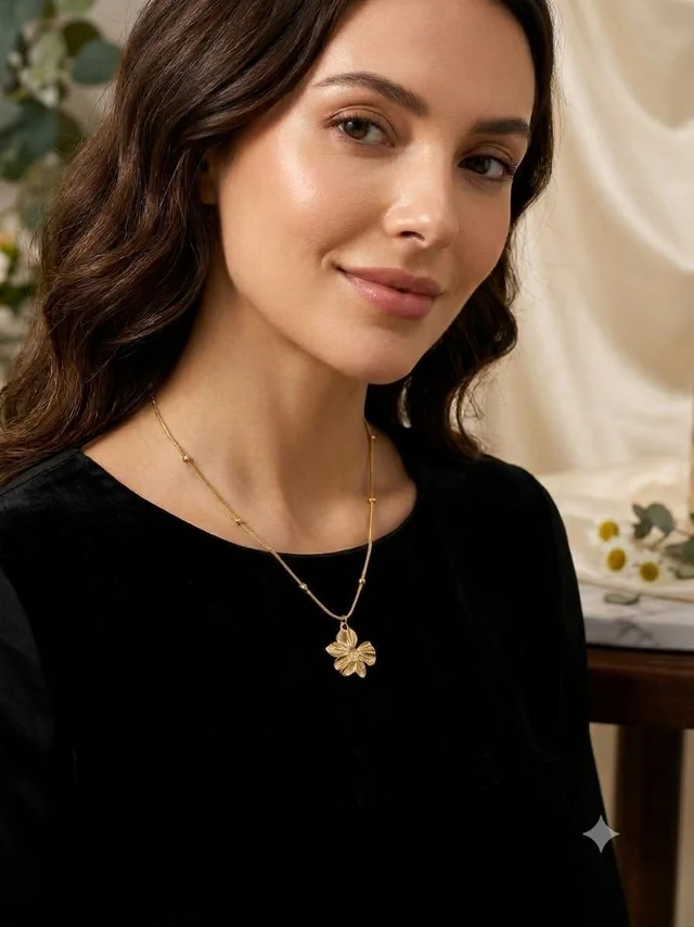 Cute Little Things Anit Tarnish Pendant Necklace - Daisy Bloom